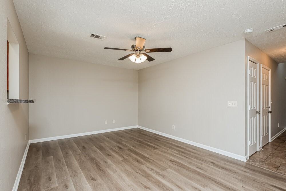 602 Nixon Way - Photo 5 of 17