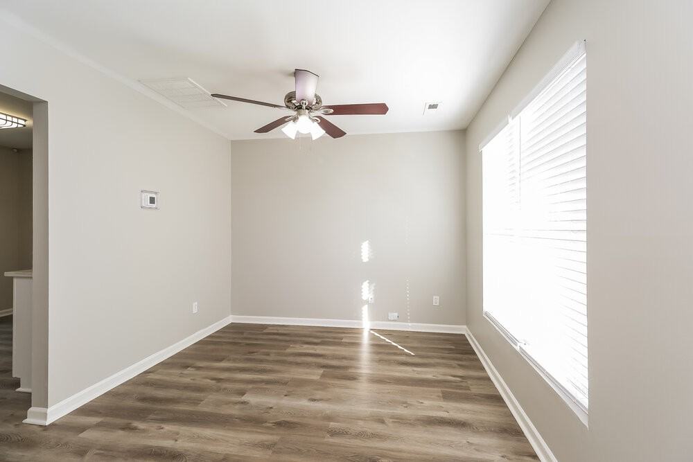 6516 Lynmont Dr - Photo 6 of 17