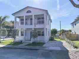 featured image of 5610 Southwest 43rd Street