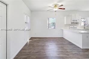 5610 Southwest 43rd Street - Photo 7 of 21