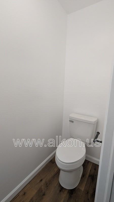 566 Greenfield Ave - Photo 6 of 32