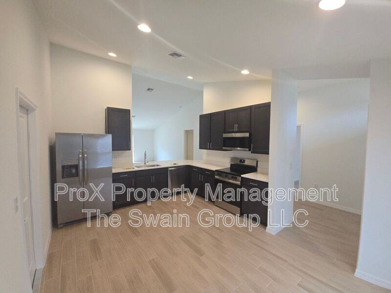 4613 Boston St - Photo 5 of 16