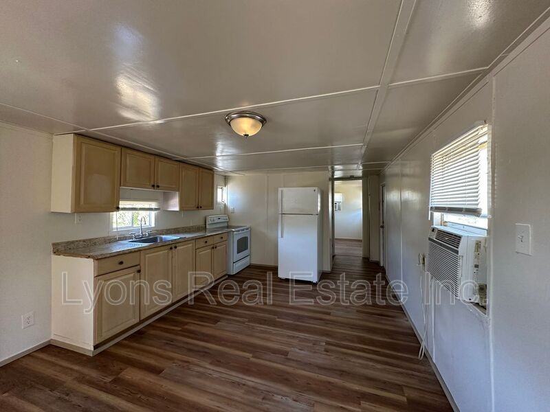 7849 Suncoast Dr - Photo 7 of 13