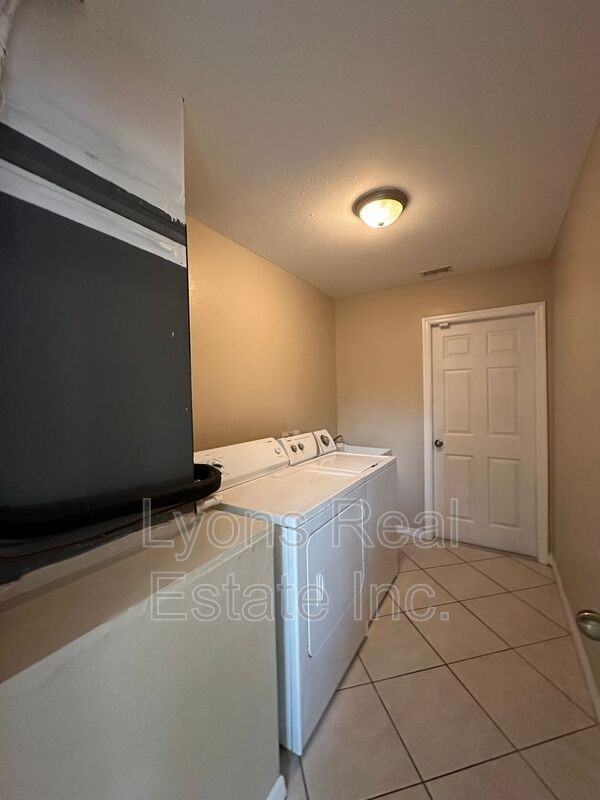 3015 40th St Sw - Photo 7 of 24