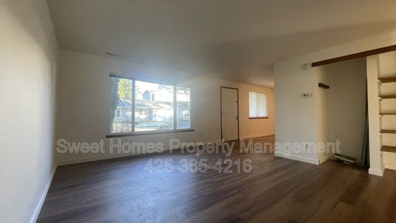 2007 131st Ave Ne - Photo 5 of 11