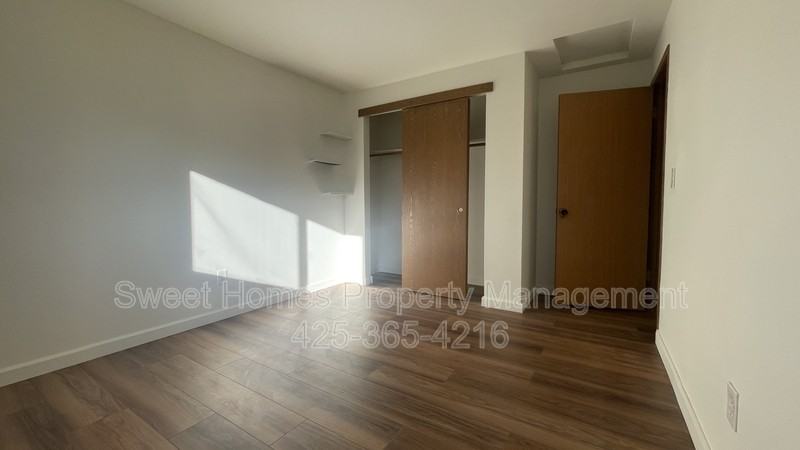 2007 131st Ave Ne - Photo 7 of 11