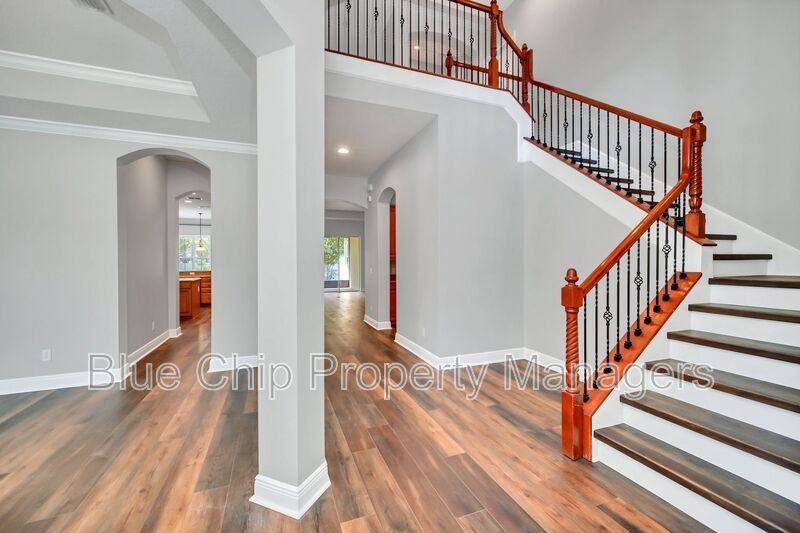 9430 Channingham Ln - Photo 6 of 50