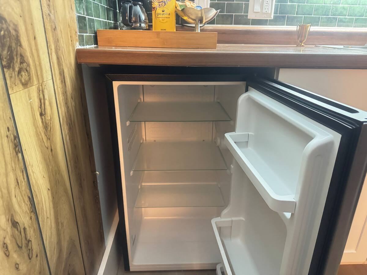 1007 South Division Avenue - Photo 5 of 10