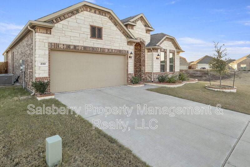 233 Cherryvale Ln - Photo 3 of 31