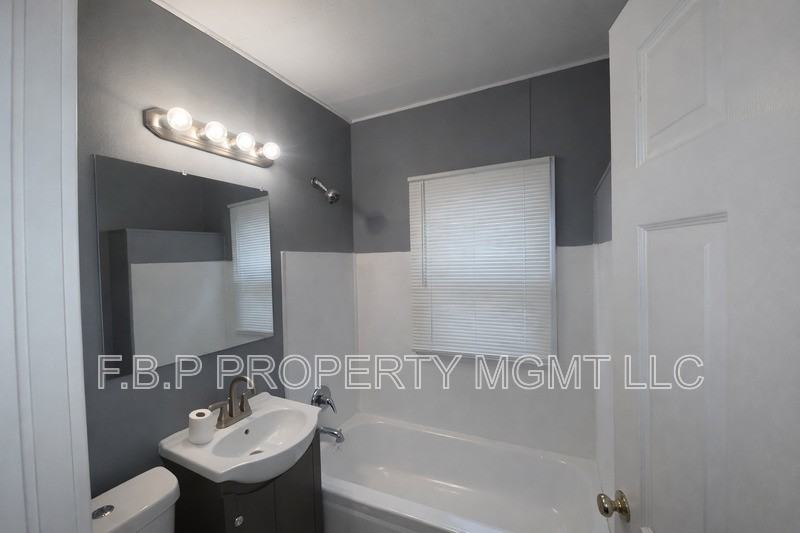 12648 Coyle St - Photo 4 of 6