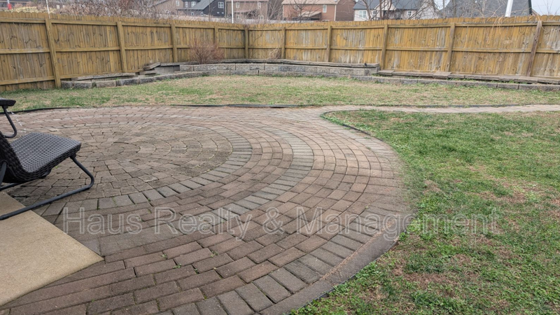 1281 Eagles View Dr - Photo 2 of 3