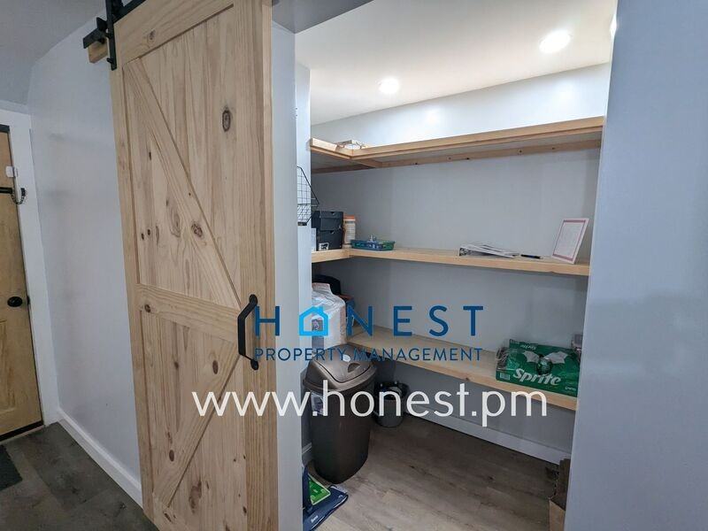 162 College Ave - Photo 5 of 50