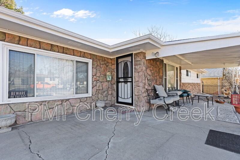 4890 Ames St - Photo 5 of 22