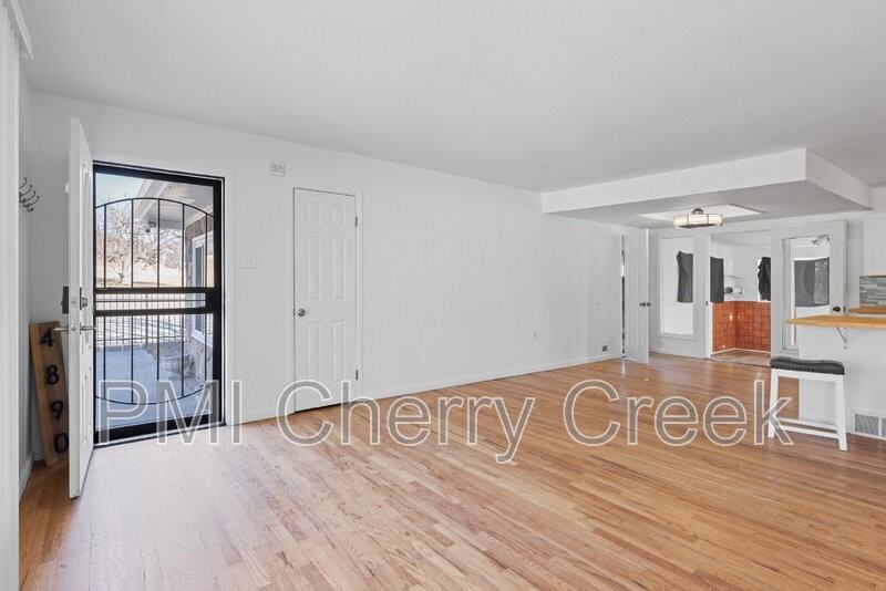 4890 Ames St - Photo 7 of 22