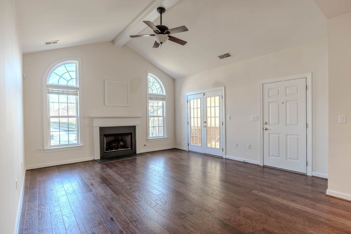 8189 Windsor Ridge Dr - Photo 3 of 23