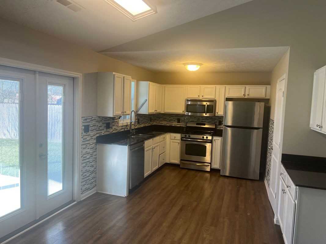 4903 Penrose Dr - Photo 2 of 14