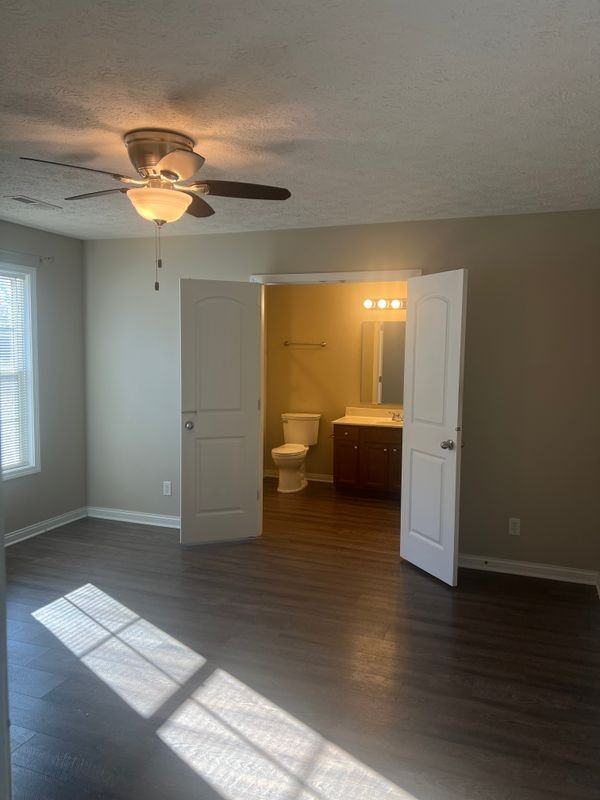 4903 Penrose Dr - Photo 5 of 14