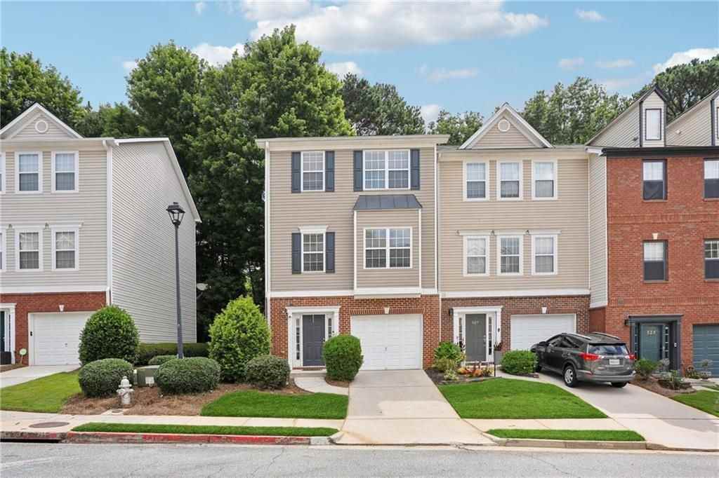 529 Lantern Wood Dr - Photo 2 of 27