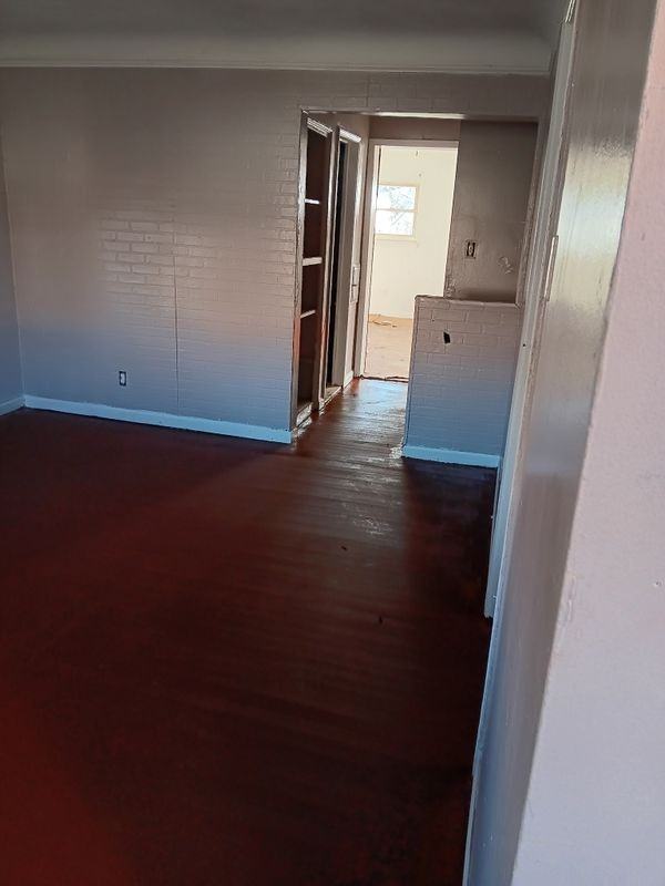 16306 Tacoma St - Photo 6 of 12