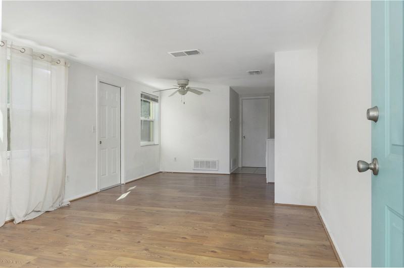 617 Lyndhurst St - Photo 3 of 21