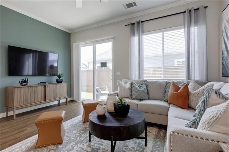 8581 Creekfield Dr - Photo 5 of 20