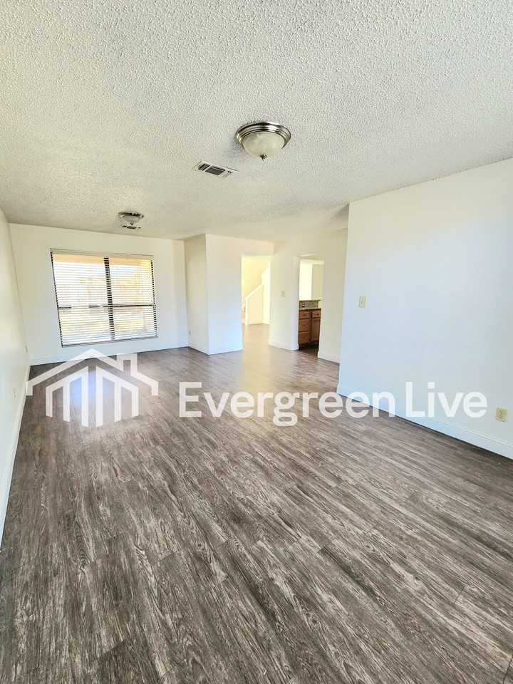 2143 Santa Clara Ct - Photo 4 of 21