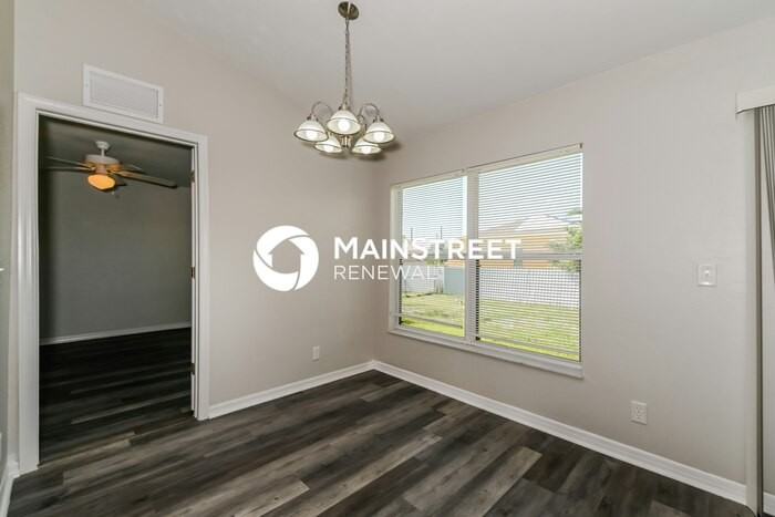 2428 Ne 1st Ave - Photo 4 of 16