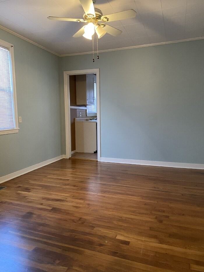 6709 Rockwood Rd - Photo 7 of 12