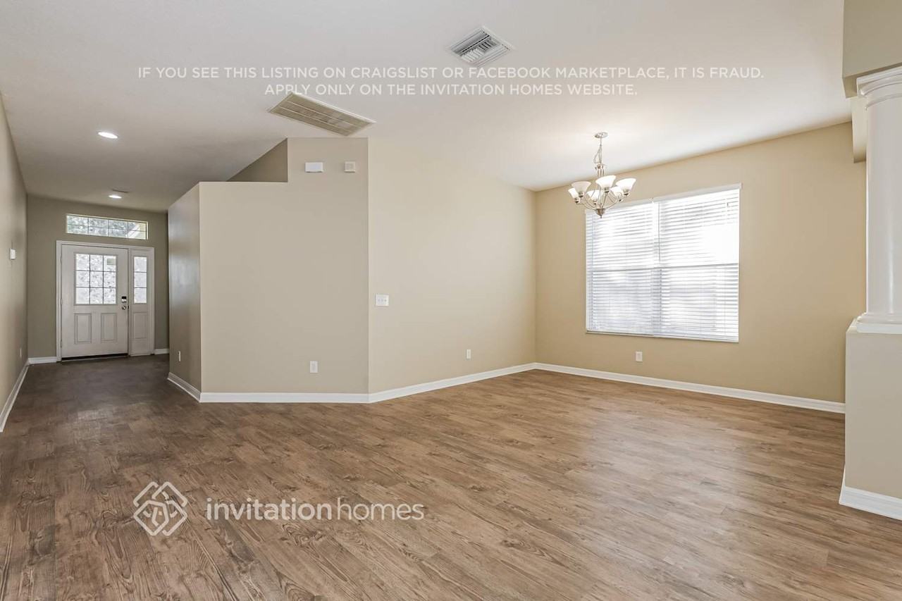 6121 Gannetwood Pl - Photo 4 of 17