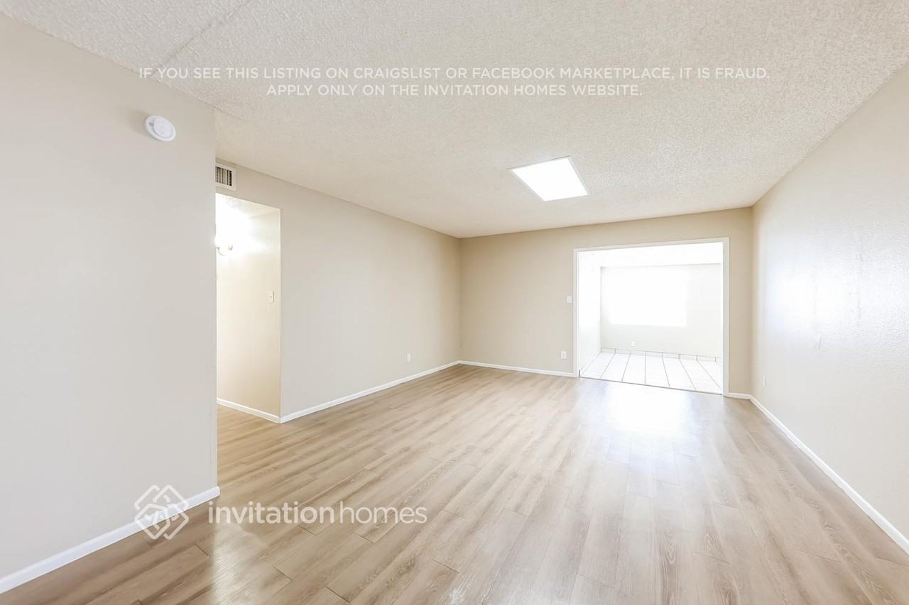 5256 W Cholla St - Photo 3 of 17