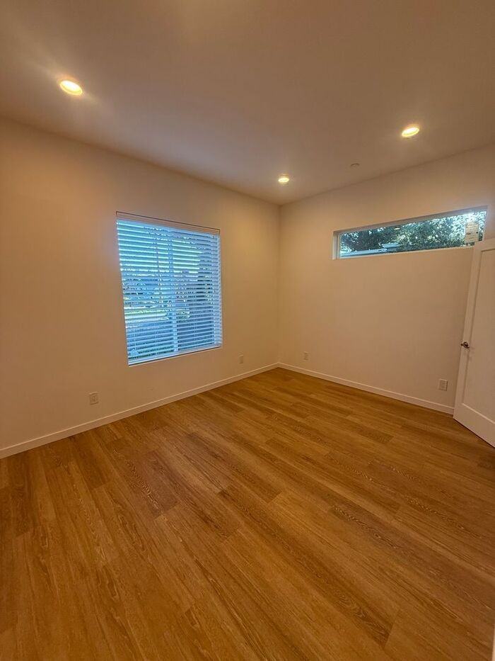 1976 Wingate Way - Photo 3 of 18