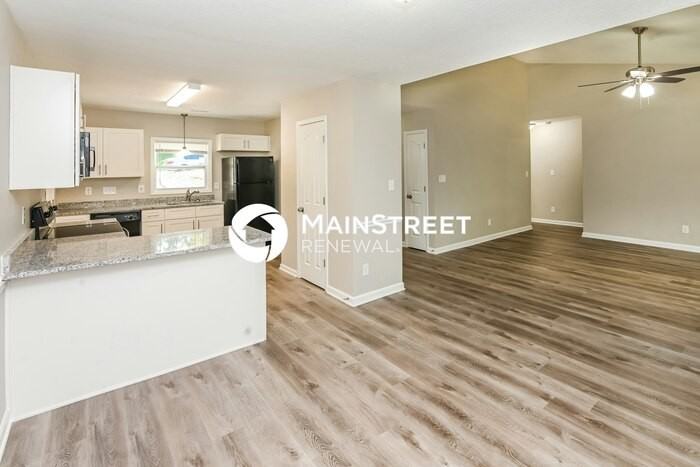 6145 Loch Arbor Ln - Photo 7 of 16