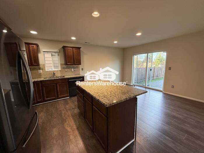 2411 193rd St E - Photo 5 of 22