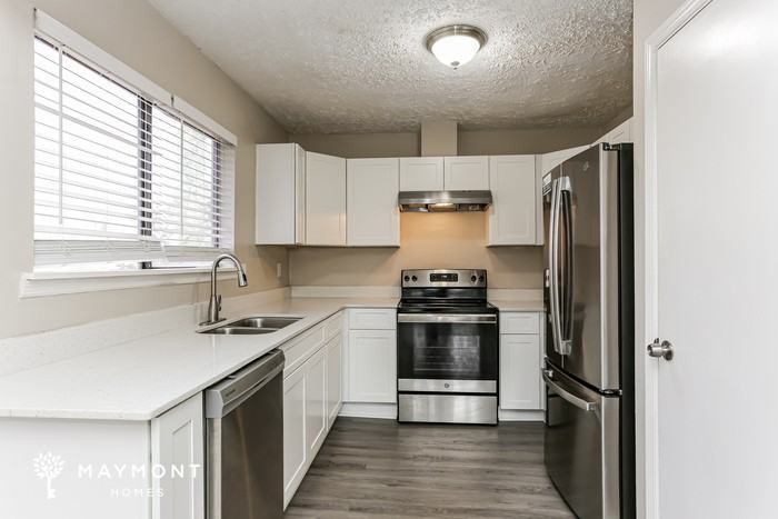 1483 Flat Rock Rd - Photo 6 of 12