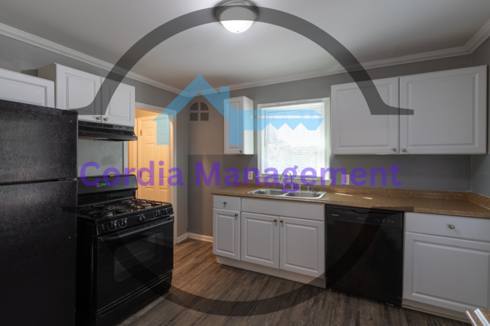 2971 Dodson Dr - Photo 2 of 11