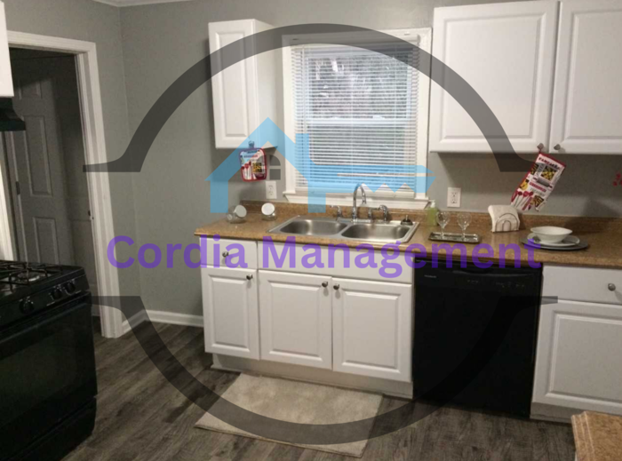 2971 Dodson Dr - Photo 3 of 11