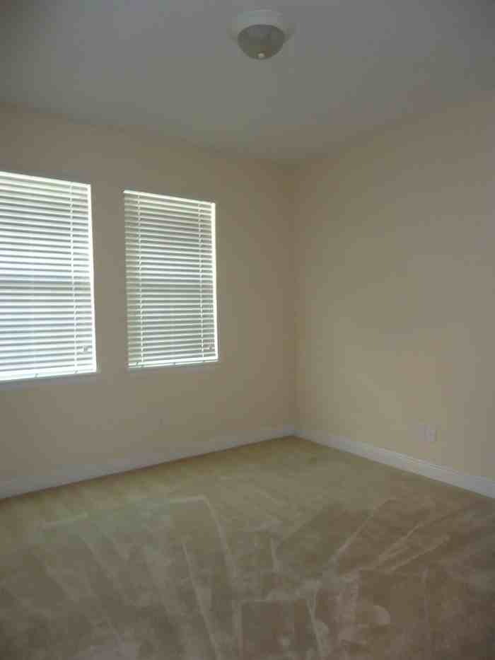 8128 Jailene Dr - Photo 4 of 28