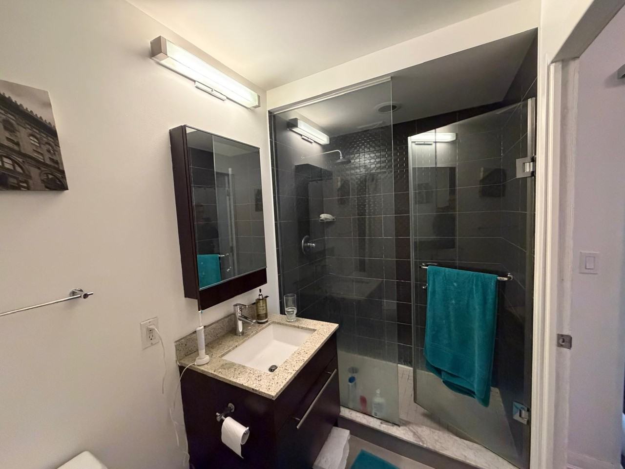 Homewood Ave & Wellesley St E #L104 - Photo 7 of 16