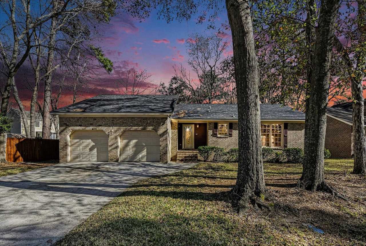 108 Laurels Curv - Photo 2 of 11