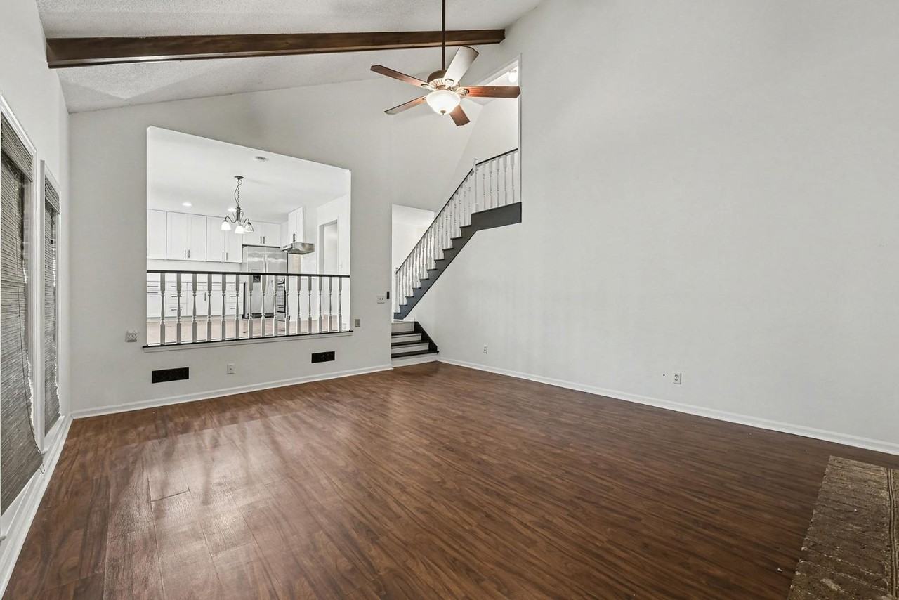 108 Laurels Curv - Photo 6 of 11