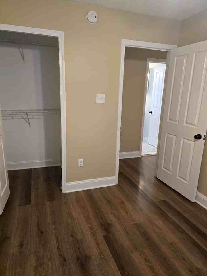 9308 Gordon Ct - Photo 4 of 20