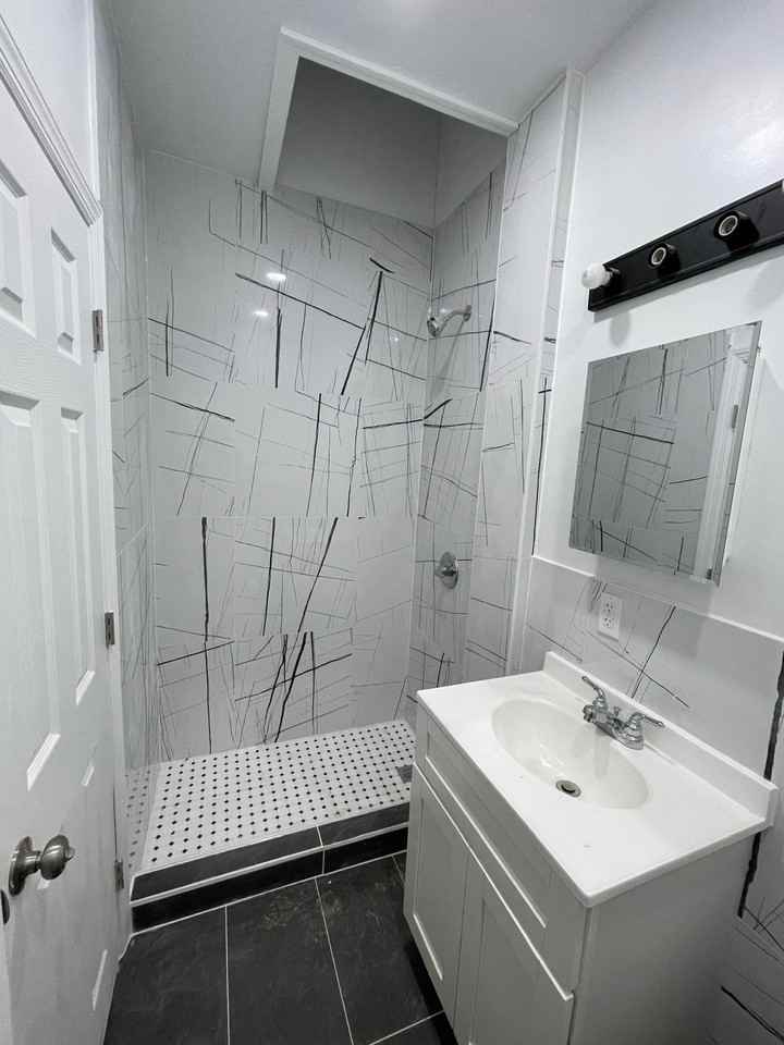 10157 131st St #2ndFL - Photo 7 of 15