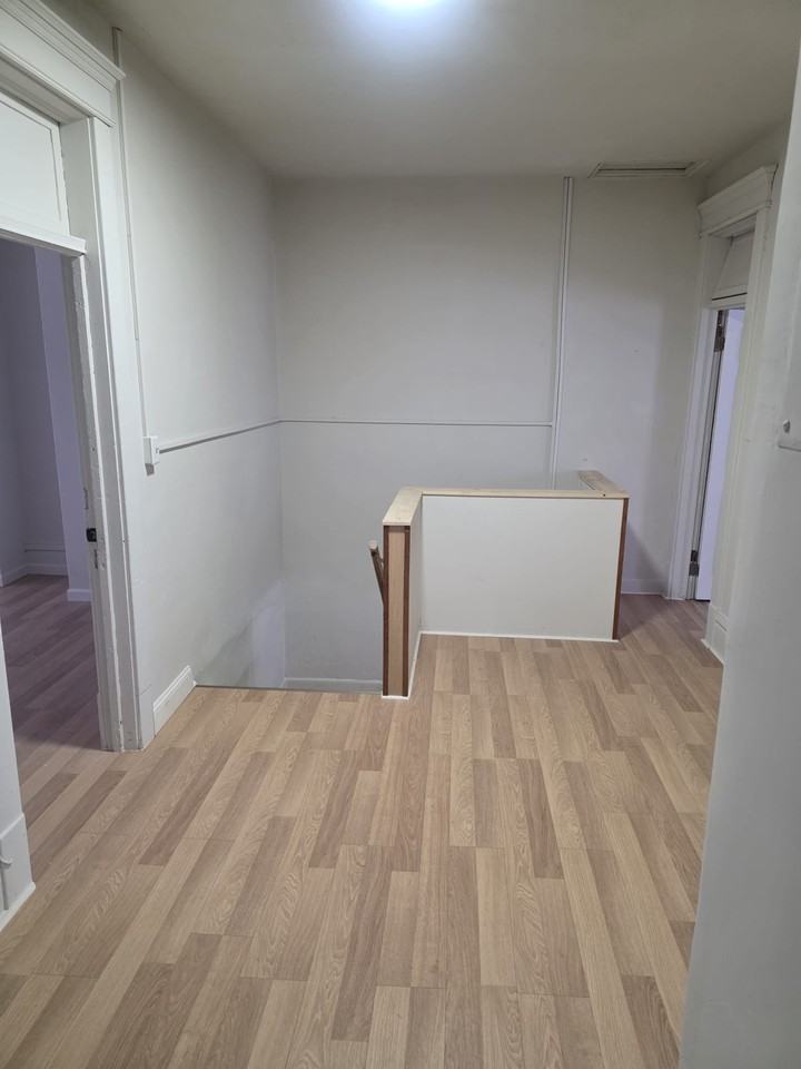 306 N 6th St #B - Photo 7 of 27