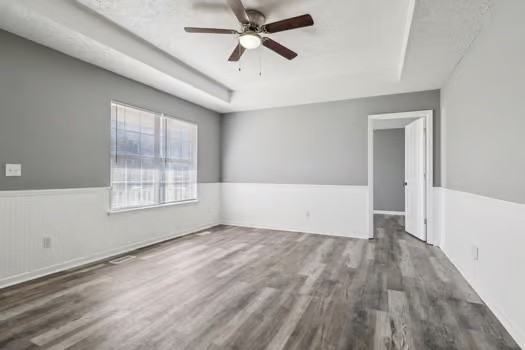 5328 Keystone Ct #NA - Photo 7 of 29