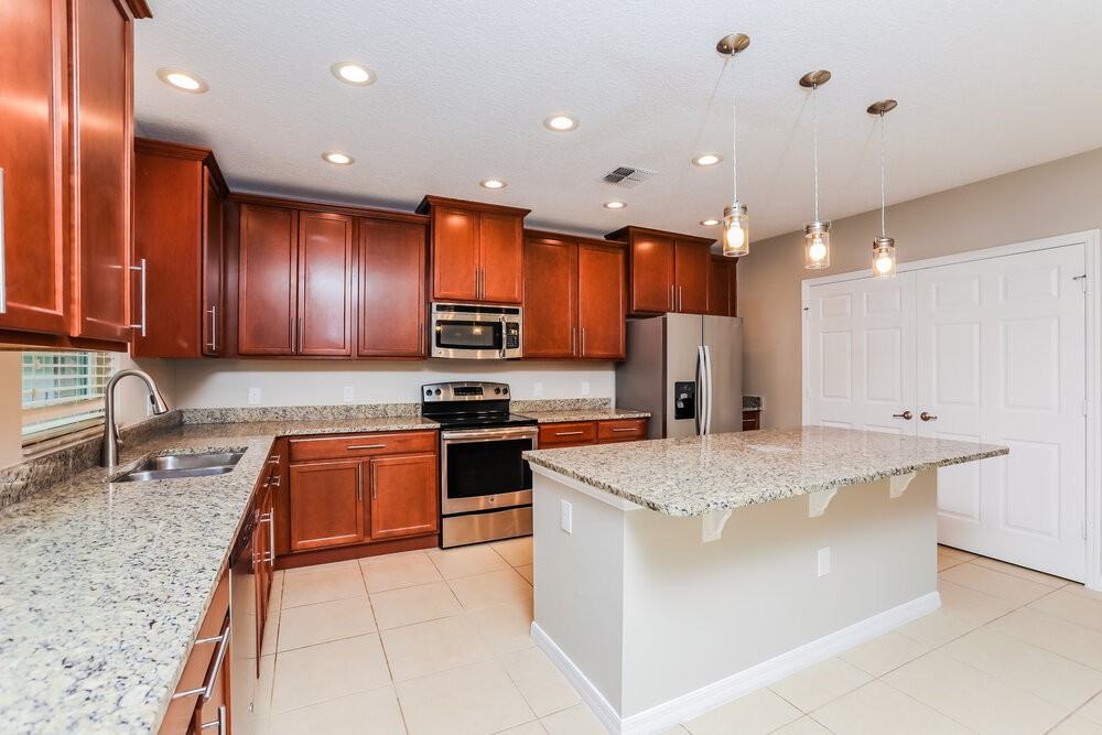 3809 Gulf Shore Cir - Photo 7 of 17