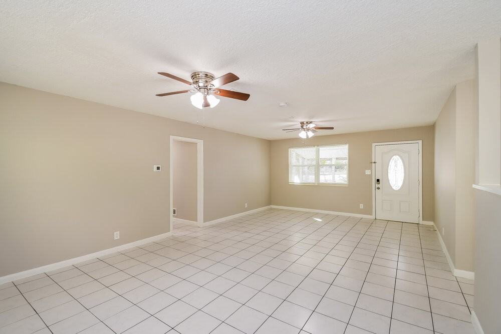 4307 Lane Ave S - Photo 3 of 16