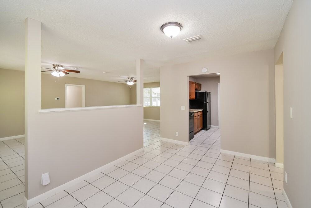 4307 Lane Ave S - Photo 6 of 16