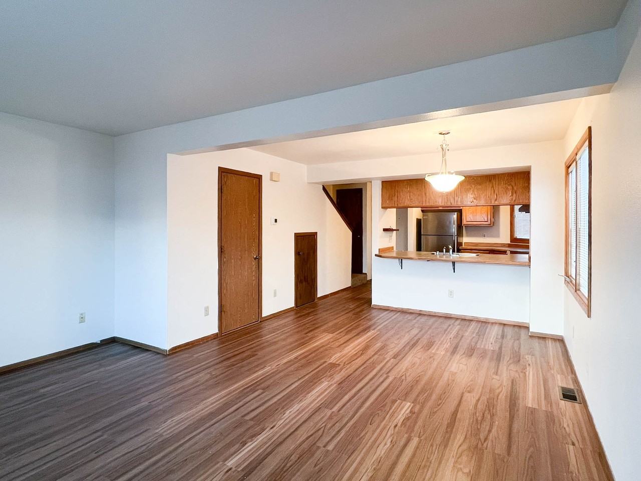 433 Dailey Ave #1 - Photo 4 of 16