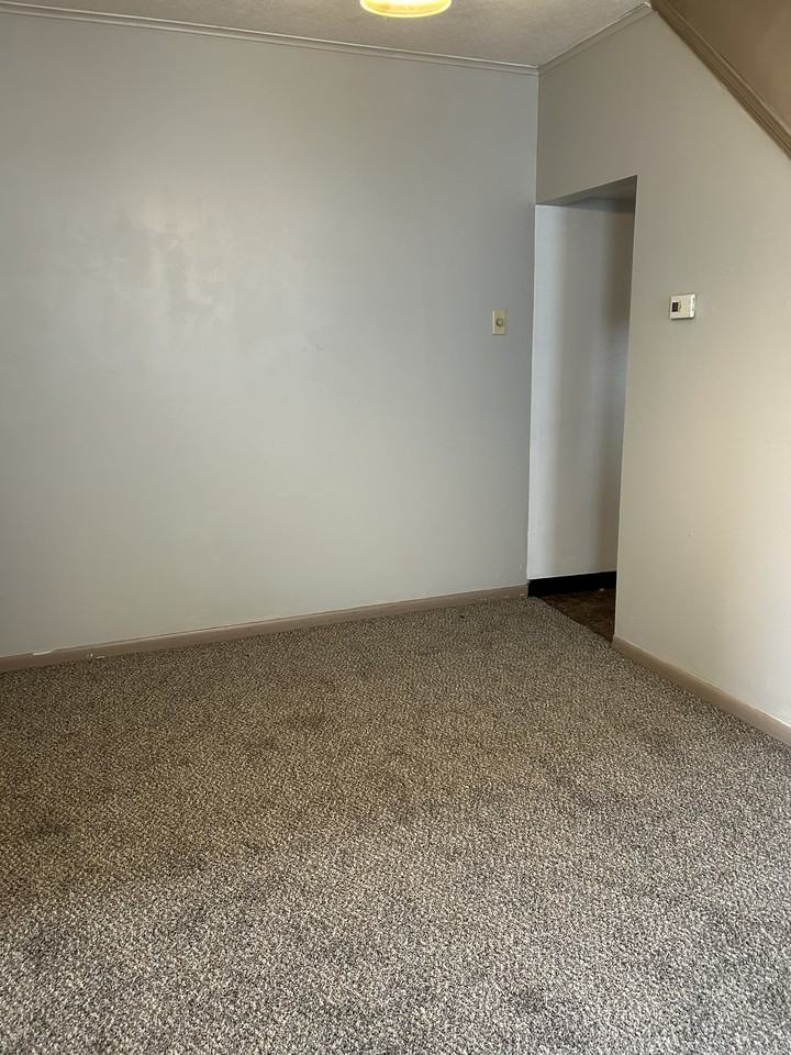 42 Zerby Ave #44 - Photo 3 of 13