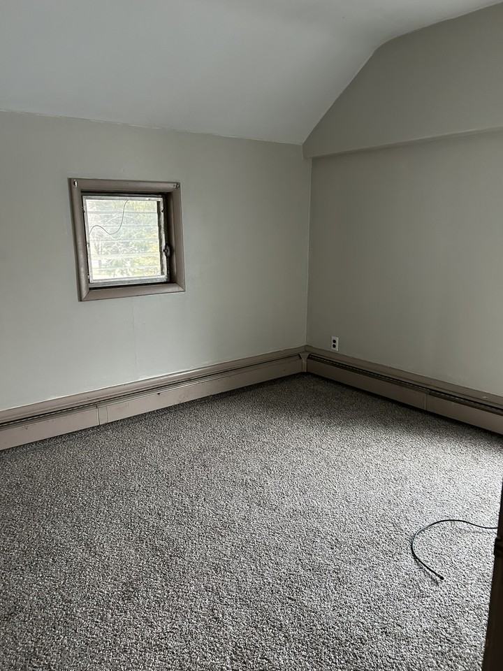 42 Zerby Ave #44 - Photo 4 of 13